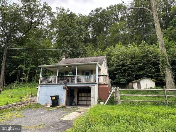 950 UNGER LN, Boyertown, PA 19512