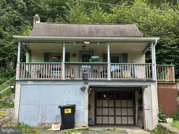 950 UNGER LN, Boyertown, PA 19512