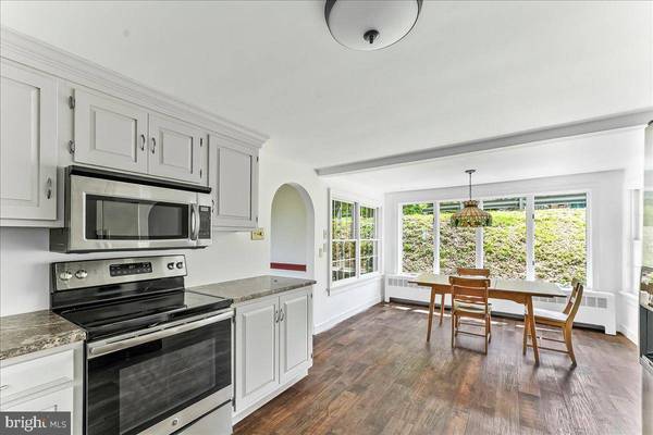 547 MARTIC HEIGHTS DR, Holtwood, PA 17532