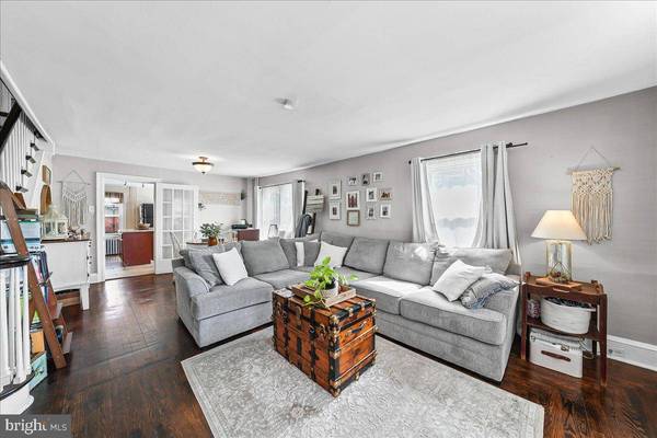 407 WALNUT ST, Parkesburg, PA 19365