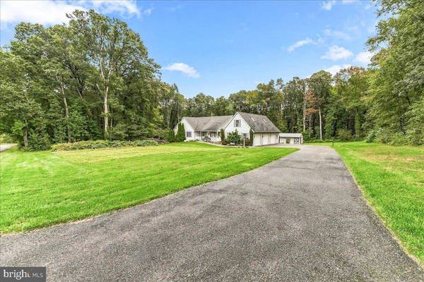 318 SPRINGHILL RD, Quarryville, PA 17566