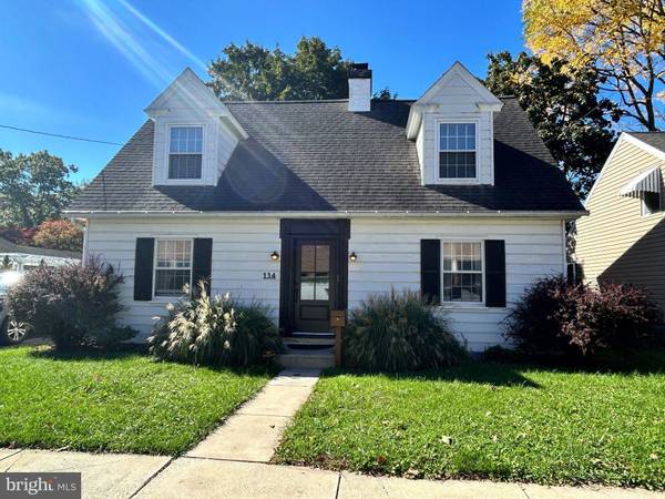 114 S PENN ST, Manheim, PA 17545