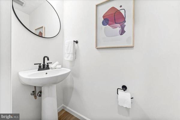 203 CHESTNUT PKWY, Wallingford, PA 19086