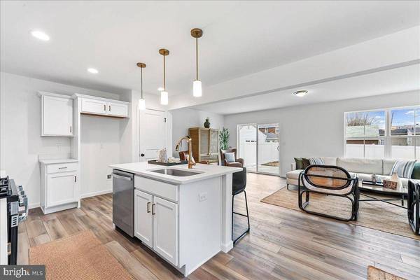 203 CHESTNUT PKWY, Wallingford, PA 19086