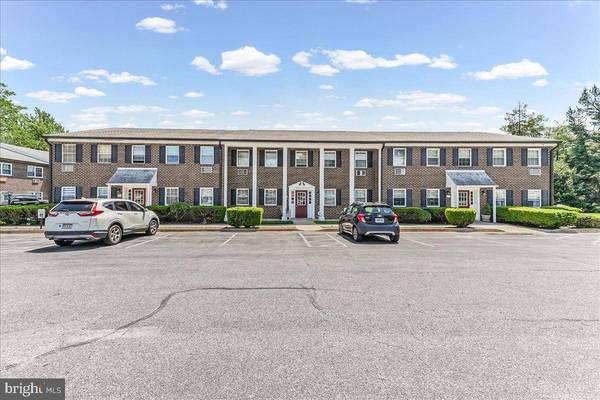 4701 PENNELL RD #D-8, Aston, PA 19014