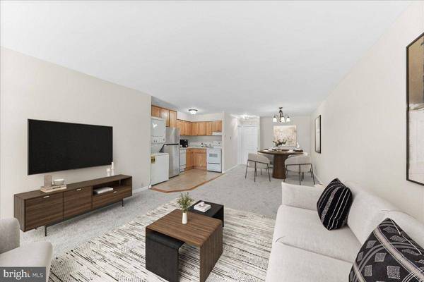 4701 PENNELL RD #D-8, Aston, PA 19014