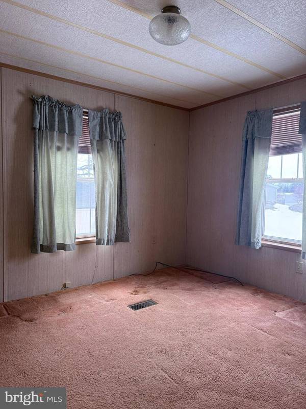 109 AZALEA CIR, Honey Brook, PA 19344