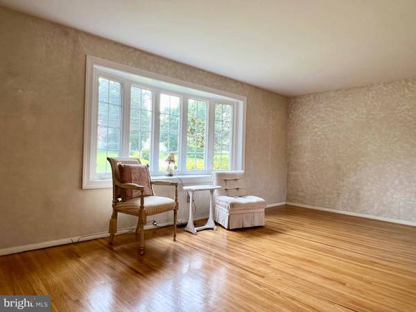 2929 JOLLY RD, Plymouth Meeting, PA 19462