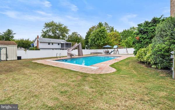 1880 PRINCESS LN, Vineland, NJ 08361