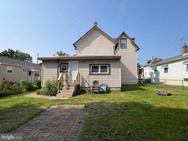 222 RIDLEY AVE, Folsom, PA 19033