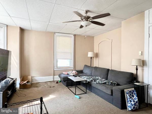 222 RIDLEY AVE, Folsom, PA 19033
