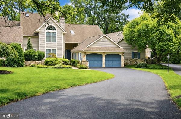 1785 OAK HILL DR, Huntingdon Valley, PA 19006
