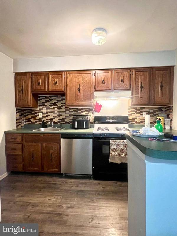 135 MEADOWBROOK LN, Brookhaven, PA 19015