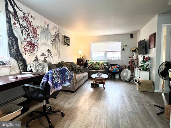 137 MEADOWBROOK LN, Brookhaven, PA 19015