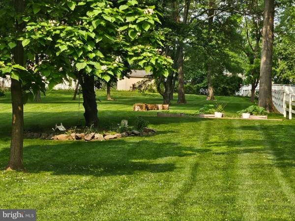 302 E 9TH AVE, Collegeville, PA 19426