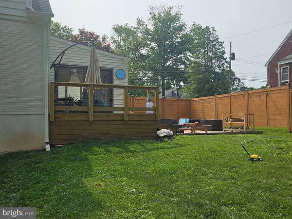 302 E 9TH AVE, Collegeville, PA 19426