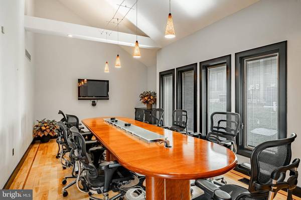 1288 VALLEY FORGE RD #90-91, Phoenixville, PA 19460