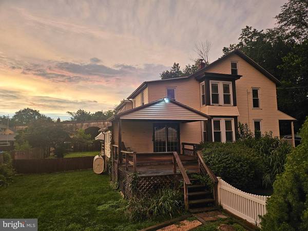 120 AMELIA ST, Mont Clare, PA 19453