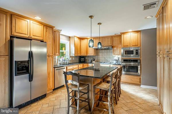 103 JAY AVE, Phoenixville, PA 19460