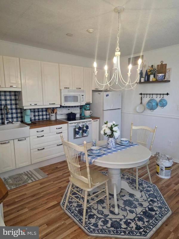 416 MAIN ST #D, Phoenixville, PA 19460