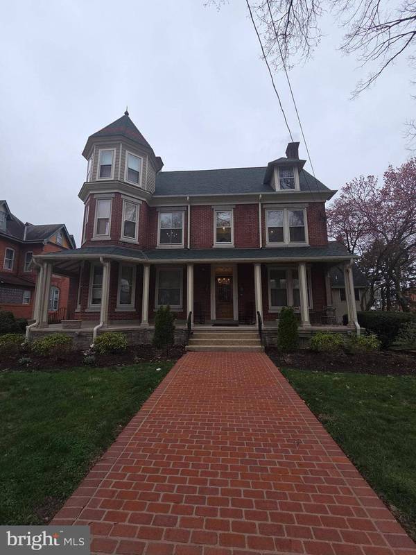 416 MAIN ST #D, Phoenixville, PA 19460