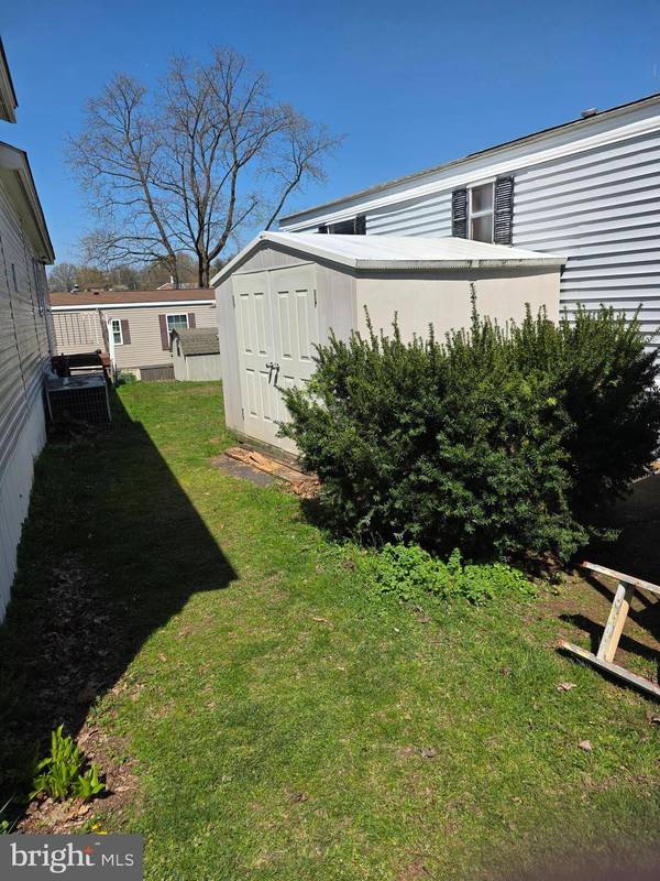 832 LATSHAW RD, Spring City, PA 19475