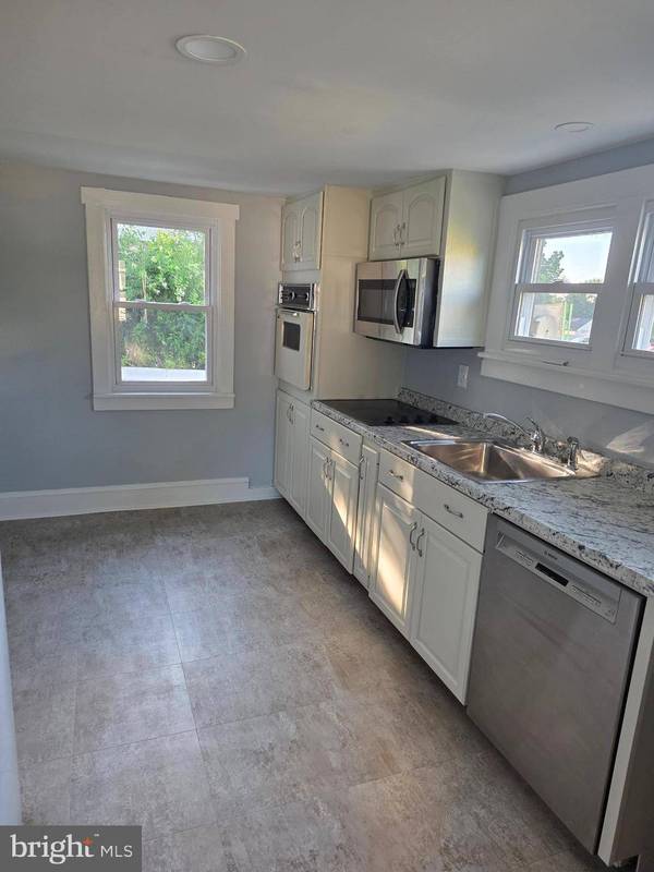1007 LIVINGSTON AVE, Phoenixville, PA 19460