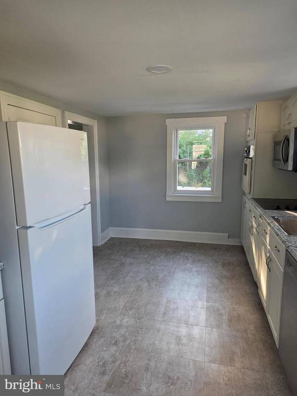 1007 LIVINGSTON AVE, Phoenixville, PA 19460