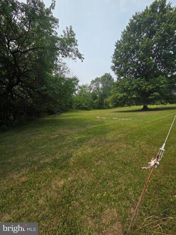 1023 SNYDER AVE, Phoenixville, PA 19460
