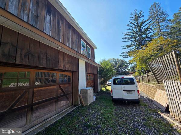 153 E POTHOUSE RD E, Phoenixville, PA 19460