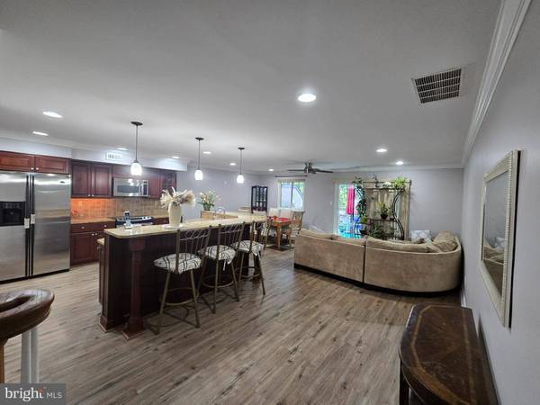 131 WOODGATE LN #21, Paoli, PA 19301