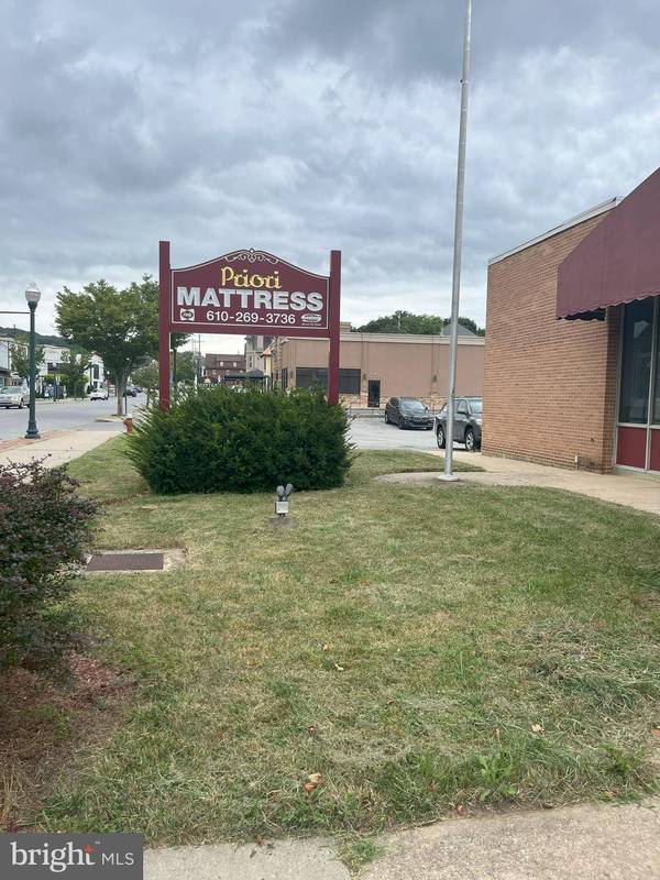 45 W LANCASTER AVE, Downingtown, PA 19335
