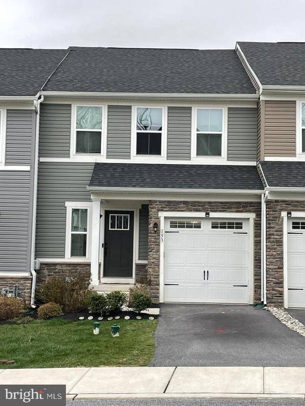 153 MULBERRY DR