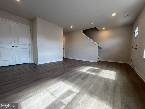39 E FRONT STREET, Bridgeport, PA 19405