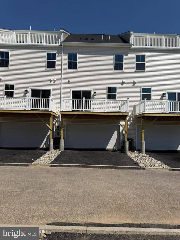 9 ATKINS DR, Bridgeport, PA 19405
