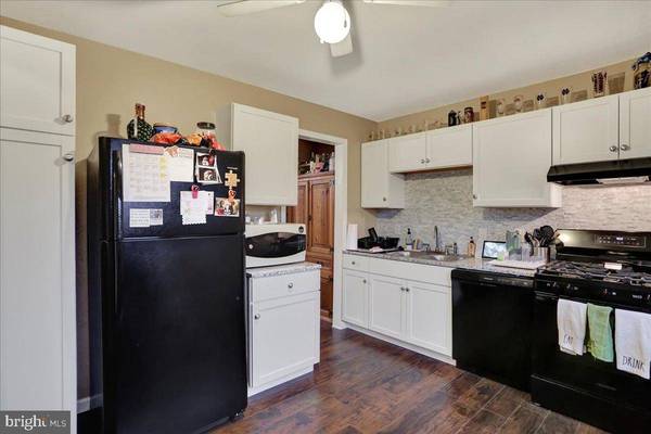 1228 FOX RUN, Reading, PA 19606