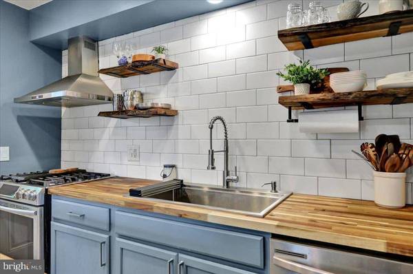 700 STATE, Reading, PA 19607