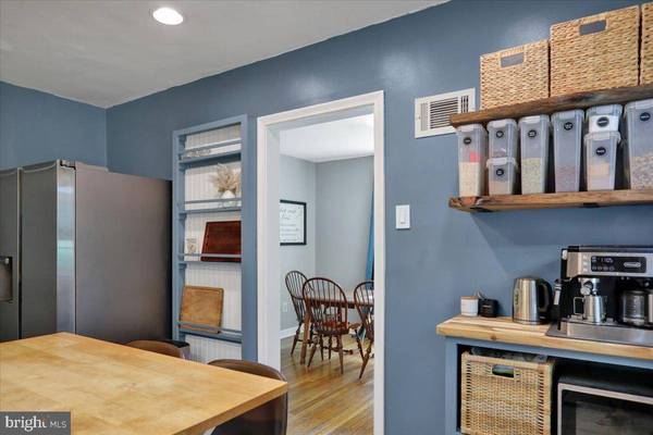 700 STATE, Reading, PA 19607