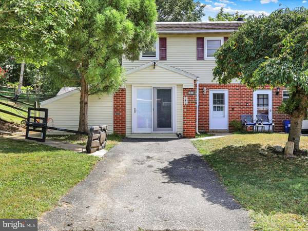 1212 DEER RUN, Reading, PA 19606