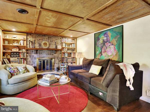 48 HEARTHSTONE DR, Reading, PA 19606