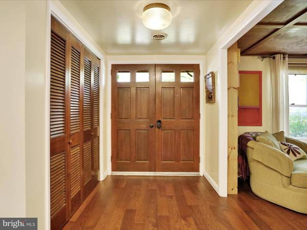 48 HEARTHSTONE DR, Reading, PA 19606