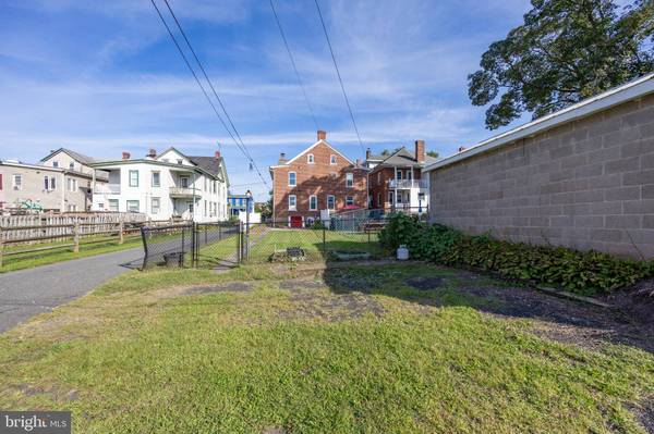 314 3RD ST, East Greenville, PA 18041