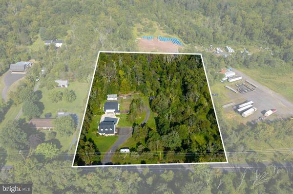 5509 HOPPENVILLE RD, Green Lane, PA 18054