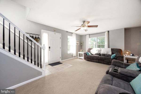 83 HORSESHOE DR, Douglassville, PA 19518