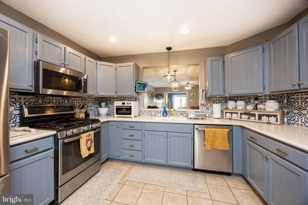 135 WINGED FOOT CT, Royersford, PA 19468