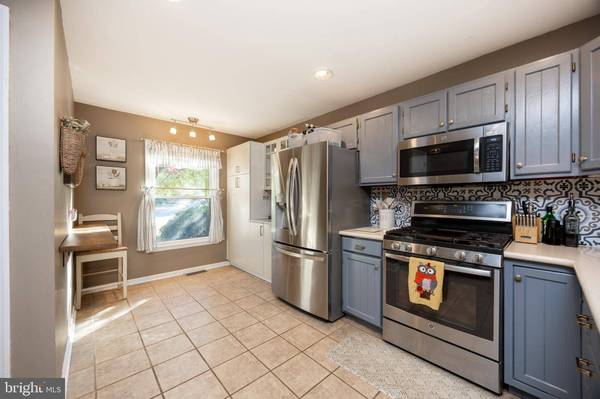 135 WINGED FOOT CT, Royersford, PA 19468