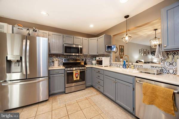 135 WINGED FOOT CT, Royersford, PA 19468