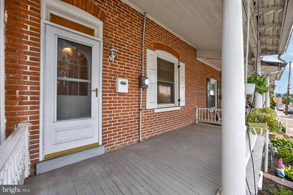 408 S 9TH ST, Perkasie, PA 18944