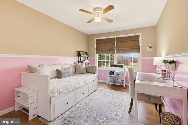 534 LANCASTER CT, Downingtown, PA 19335
