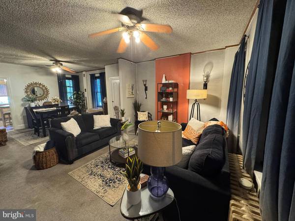 225 9TH ST #UPLAND, Brookhaven, PA 19015